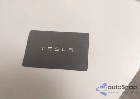 2022 Tesla Model Y Performance Dual Motor All-Wheel Drive z USA, uszkodzony, nr VIN 7SAYGDEF7NF372255